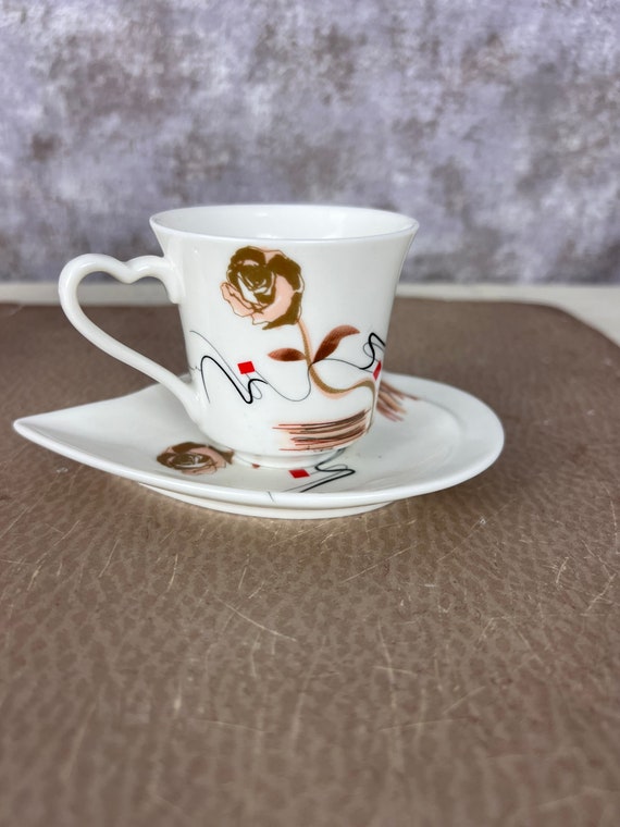 Vintage Windcera of Japan Fine Porcelain Expresso/ Demi Cups With Matching  Saucers-includes 5 Saucers and 4 Cupschinacups and Saucers -  Australia
