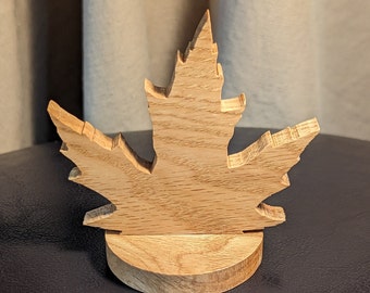 Little Maple Leaf Figurine in Solid Oak