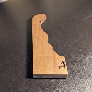 Delaware Magnet in Solid Hardwood