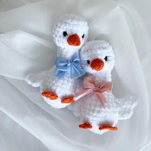 Goose Crochet Pattern: Velvet Plush Toy Tutorial (PDF Pattern)