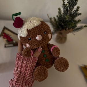Gingerbread Crochet Pattern, Christmas Crochet Pattern, Crochet Gingerbread Pattern