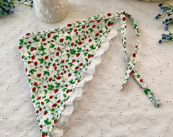 Strawberry Hair Kerchief Cute CottageCore Delicate White Floral Lace Trim EXCLUSIVE Princesscore Scarf Flowering Strawberry Gift for Her