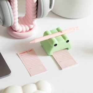 Frog Post-it holder Cozy desk accessories image 2