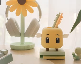 Bee Desk Organizer: Kawaii Pen Pot & Sticky Note Holder for Cozy Desk Setups