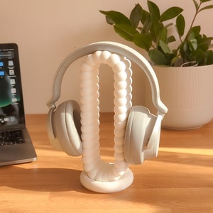 The Cloud Headphone Stand Bring Your Cozy Desk Setup to New Heights image 8