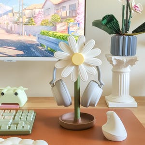 Daisy Headphone Stand: Original Kawaii Cozy Desk Decor, Plant Lover Gift image 3