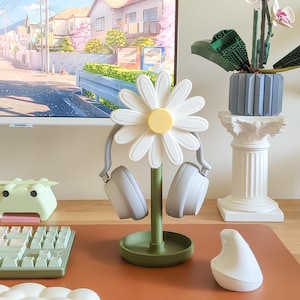 Daisy Headphone Stand: Original Kawaii Cozy Desk Decor, Plant Lover Gift image 2