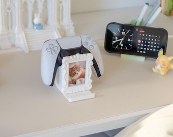 Whimsy Victorian Photocard Holder | 3-in-1 Pen Pot, Controller Holder & Phone Stand