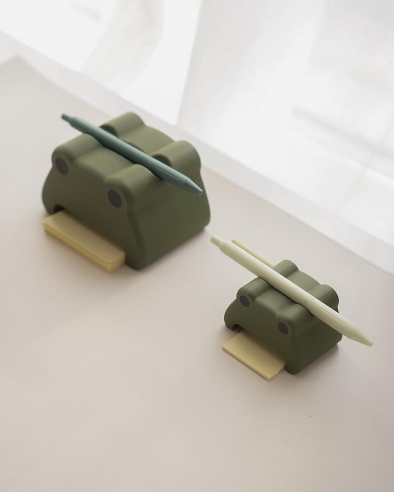 Frog Pen and Note Holder: Green Cottagecore Cozy Desk Accessories image 3