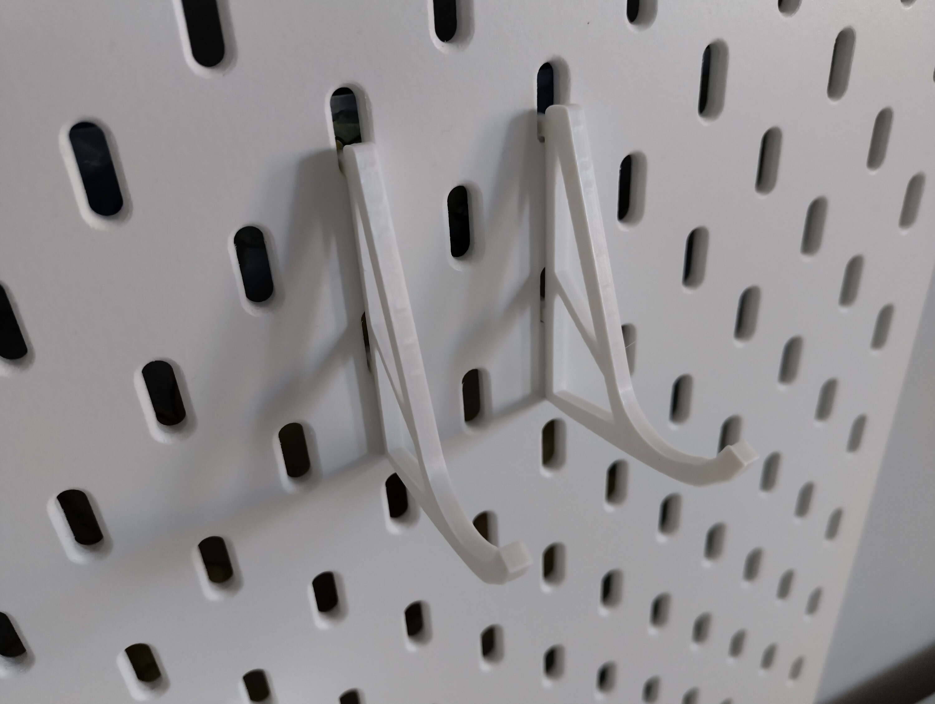 2x IKEA SKADIS Pegboard Hooks for Xbox One and PS5 Controllers Stocking