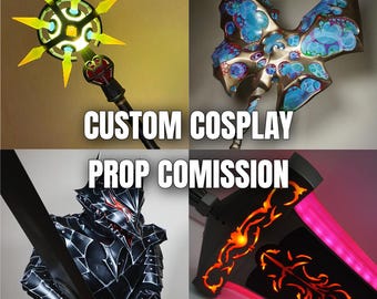Op de afbeelding: Afbeelding met vier aangepaste cosplay-rekwisieten. Bevat een gloeiende staf, een blauw-gouden bijl, een zwart-zilveren harnas en een zwaard met een roze lemmet en oranje accenten. Tekst luidt "CUSTOM COSPLAY PROP COMMISSION."