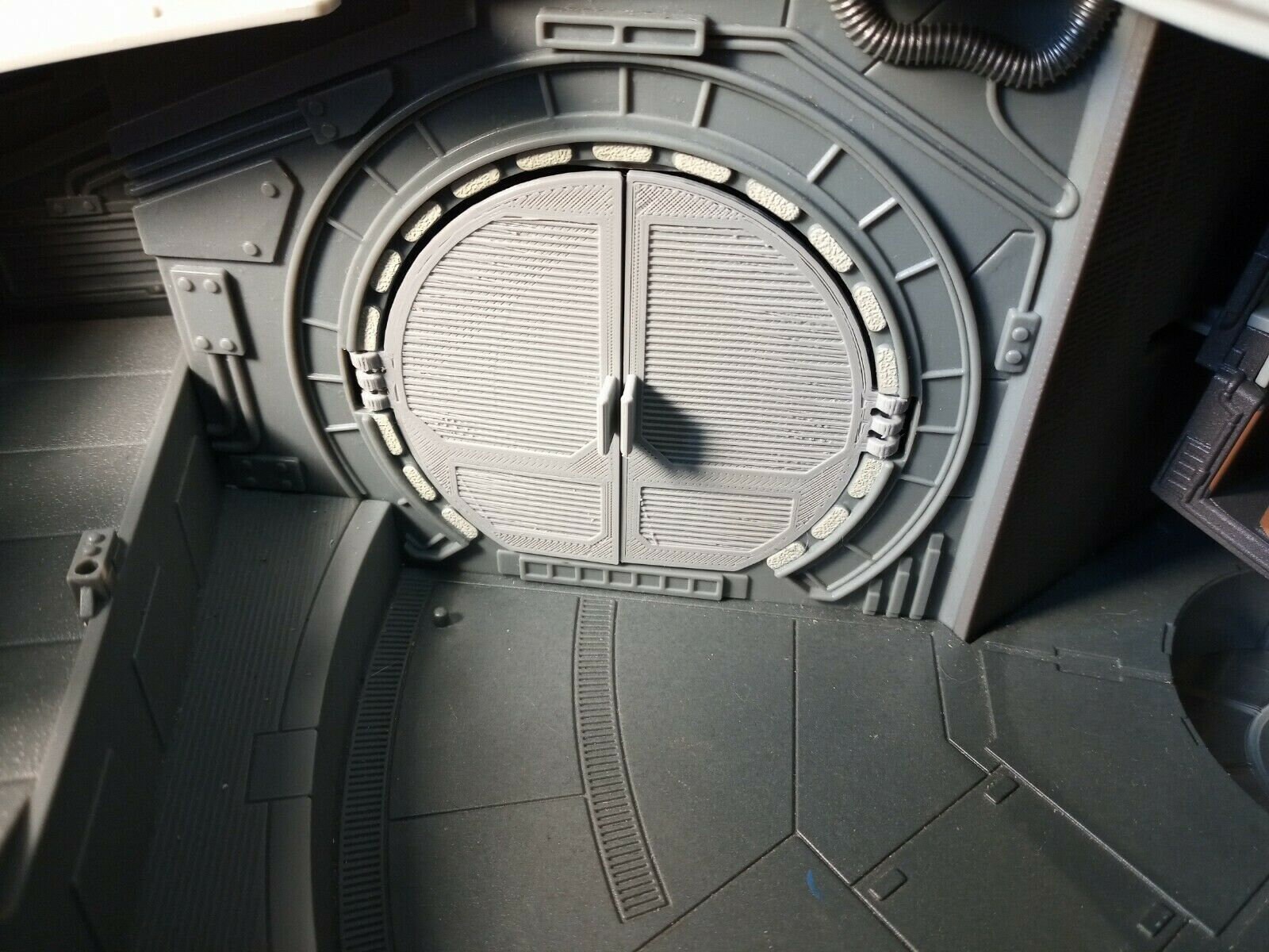 Hasbro Millennium Falcon Resin Parts Reviewmotors.co