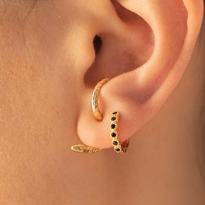 Schlangen Ohrring Set Stapeln Schlange Huggie Hoops, Minimalist Gold Ohrring Geschenk für sie, zierliche Schlange Schmuck, edgy Ohrring Geschenk für Tochter