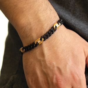 Men Bracelet Gift for Him, Husband, Boyfriend - Black Bracelet, Waterproof Stainless Steel Curb Chain Bracelet Jewelry for Men