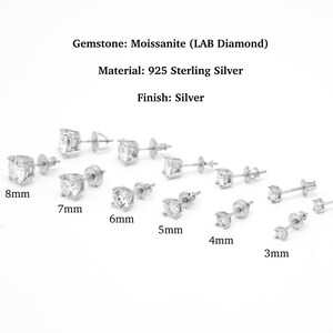 K&ouml;nnte beinhalten: Eine Auswahl an silbernen Ohrsteckern mit klaren, runden Edelsteinen. Gr&ouml;&szlig;en von 3 mm bis 8 mm. Die Ohrringe sind aus 925er Sterlingsilber gefertigt und verf&uuml;gen &uuml;ber Moissanite (LAB Diamond) Edelsteine. Das Finish ist Silber.