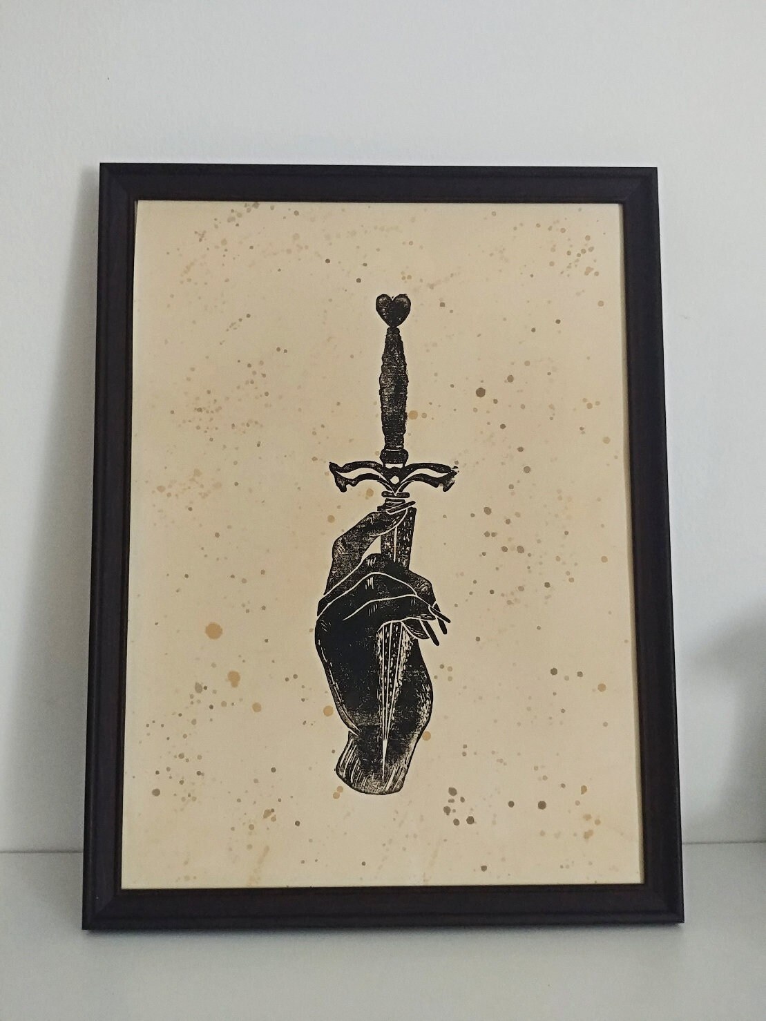 Impression Linogravure, La Dague