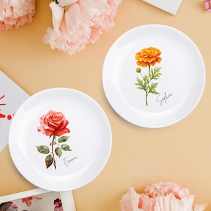Birth Month Flower Ring Dish With Name • Perfect Bridesmaid, Mom or Best Friend Gift • Custom Name Gift for Her Birthday • Wedding Gift