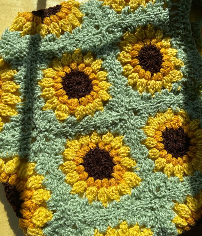 Crochet Sunflower Tote