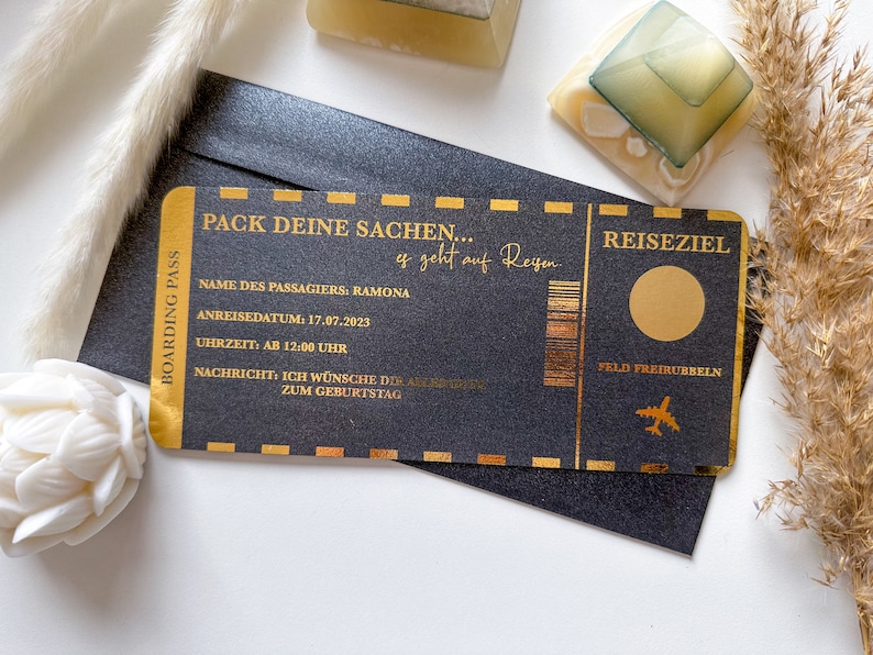 BLACK EDITION Reisegutschein Personalisiert Rubbelkarte Geschenk für Reiseliebhaber Bordkarte Gutschein Geschenk Weihnachten zdjęcie 1