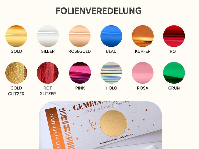 Puede incluir: Una exhibici&oacute;n de productos que muestra varios colores de l&aacute;minas: oro, plata, oro rosa, azul, cobre, rojo, purpurina dorada, purpurina roja, rosa, holo, rosa y verde. La imagen tambi&eacute;n incluye una tarjeta con el texto "GEMEINSAM ist das sch&ouml;nste Geschenk".