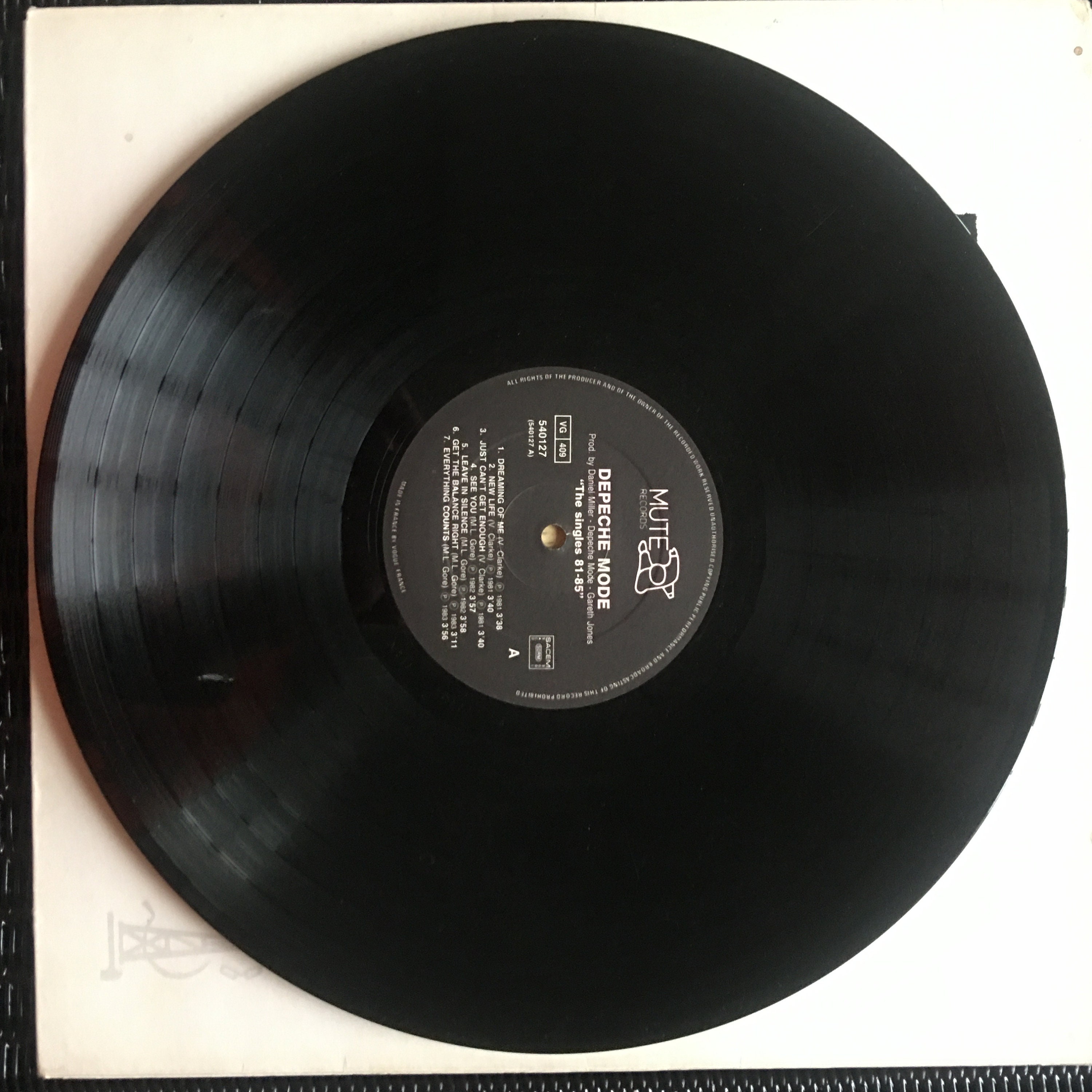 洋楽 Depeche Mode The Singles 81-85 LP DEPECHE MODE - Depeche Mode : Singles 81-85 - Amazon.com Music
