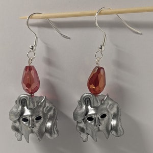 Nameless Ghoulette/Ghoul Earrings - Red Teardrop