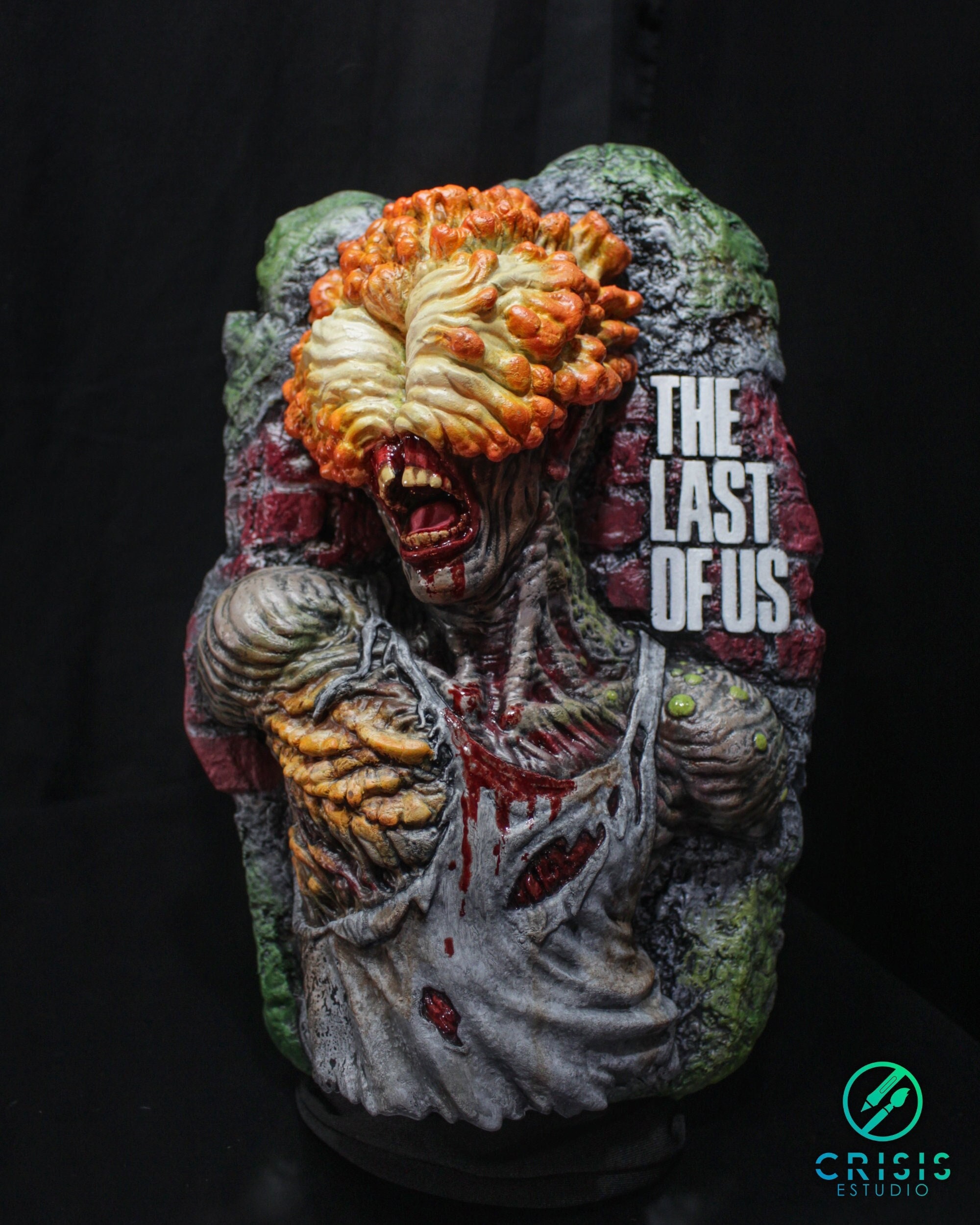 The Last of Us Clicker Statue