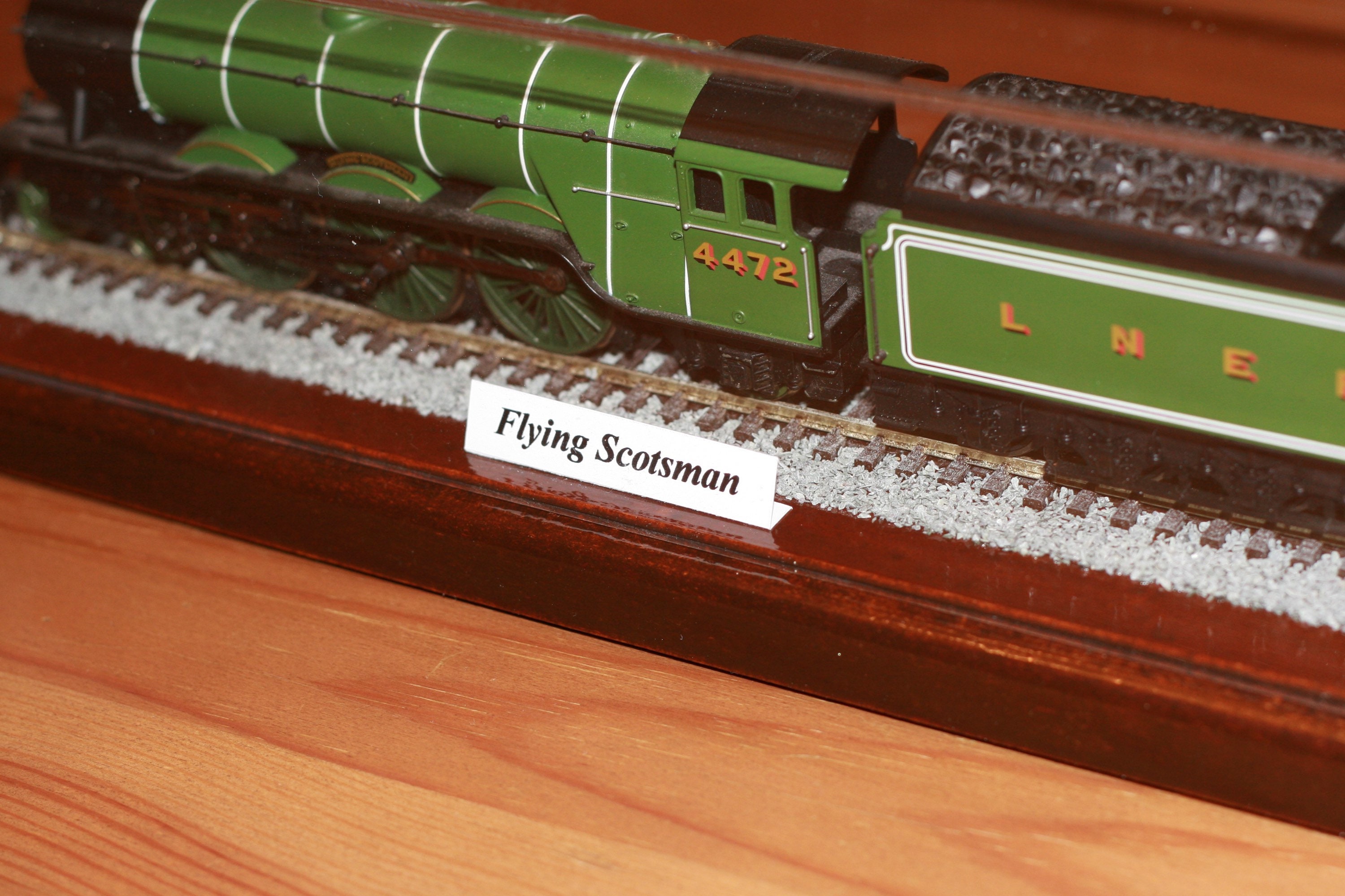 Display Case for a Oo Gauge Hornby Train. Etsy UK