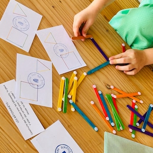 fine motor and color sorting learning game, educational activity for children aged 2 to 6, Montessori-inspired game, children&#39;s gift