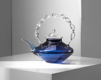 Handblown Elegant Glass Tea Pot with Loose Leaf Tea Filter and Twisted Detail Handle - Light Weight and Heat Resistant | A Timeless Piece