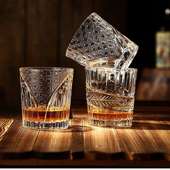 Luxury Old Fashion Whiskey Glasses Set of 4, Crystal Rocks Glasses, 10 oz Drinking Barware for Scotch Bourbon and Cocktail