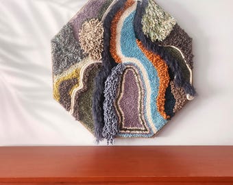 Handmade Tufted Yarn Wall Art – Modern Abstract Tapestry (80x80 cm)
