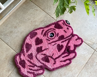 Dywan z pikowaniem w żaby, ręcznie robiony dywan z pikowaniem, ręcznie robiony dywanik w żaby do pokoju dziecięcego, wystrój domu, dywan zewnętrzny, prezent na baby shower, prezent na parapetówkę, wystrój pokoju