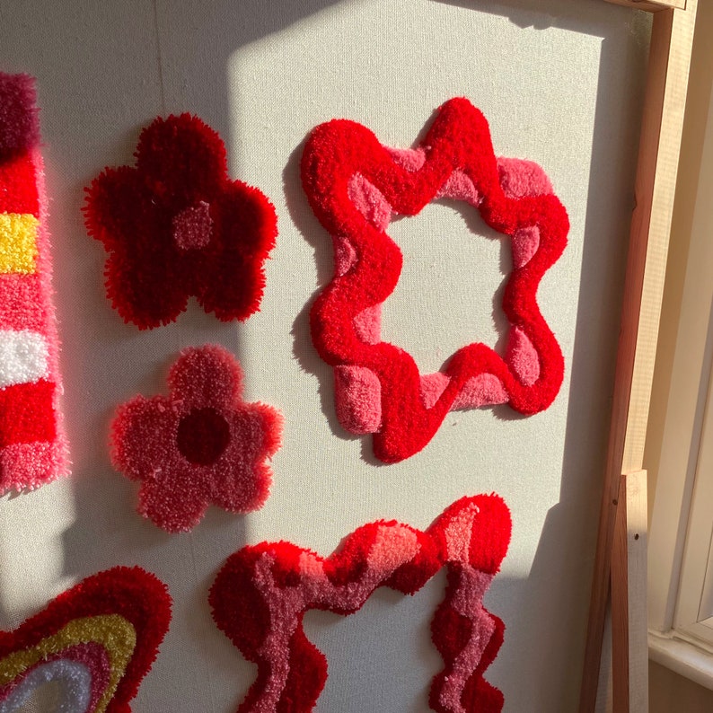 Pink Wavy Rug Mirror / Handmade Tufted Mirror Etsy