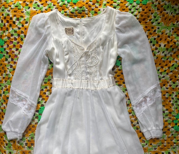 Stunning vintage 70’s Gunne Sax wedding dress