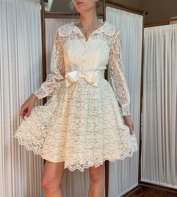Long Sixty Dress Off White Lace Texture main image 1