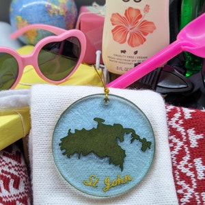 St. John USVI Resin Christmas Tree Ornament, Beautiful Island Silhouette With "St John"