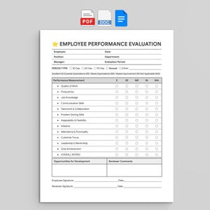 Könnte beinhalten: Ein weißes Mitarbeiter-Leistungsbeurteilungsformular mit dem Titel "EMPLOYEE PERFORMANCE EVALUATION" und Abschnitten für Mitarbeiterinformationen, Leistungsmessungen und Kommentare des Gutachters. Das Formular enthält Kontrollkästchen zur Bewertung verschiedener Leistungsaspekte.