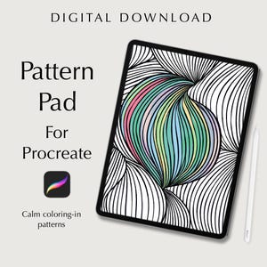 Könnte beinhalten: Digitaler Download eines Bildes eines schwarzen Tablets mit einem farbenfrohen abstrakten Muster. Das Tablet trägt die Aufschrift "Pattern Pad For Procreate" mit dem Procreate App-Logo. Ein weißer Stift befindet sich neben dem Tablet. Der Text "Calm coloring-in patterns" ist ebenfalls vorhanden.