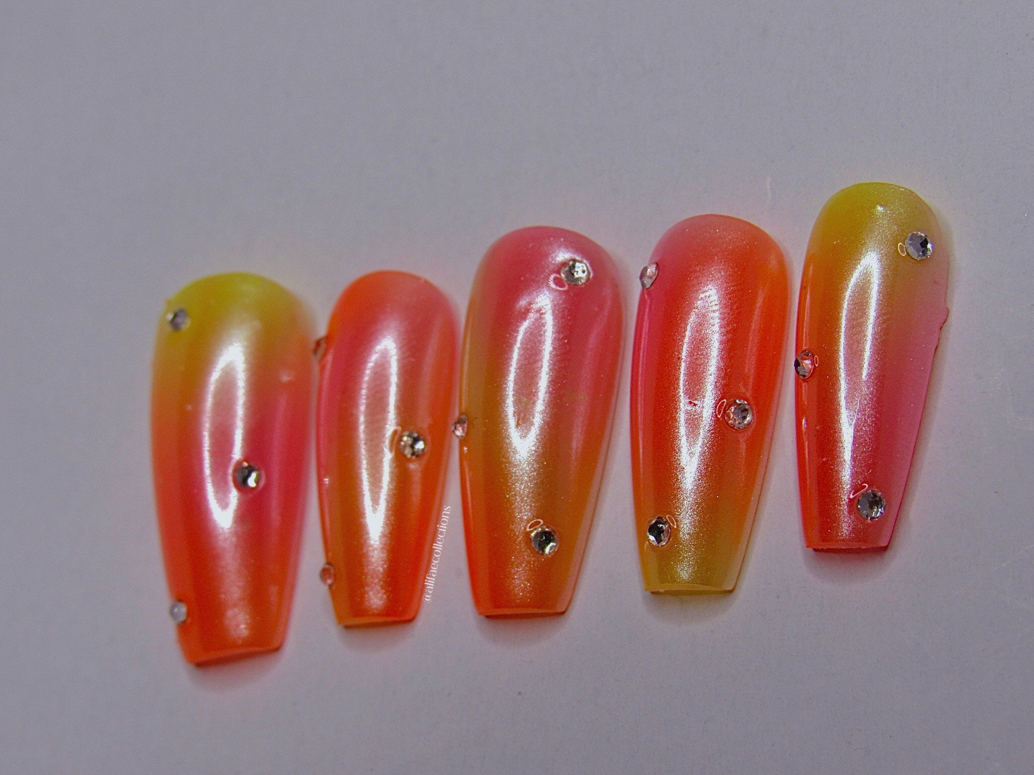 Pin by Treasure on Nails ✨  Duck nails, Airbrush nails, Nails