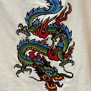 Patrón de punto de cruz de dragón