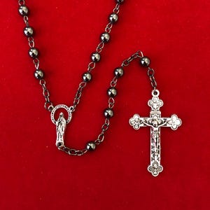 Hermatit Perlenreliquien Kette Rosenkranz - An über 200 heiligen Relikten unseres Lieben Herrn, Gottesmutter, Aposteln, Märtyrern und Heiligen berührt