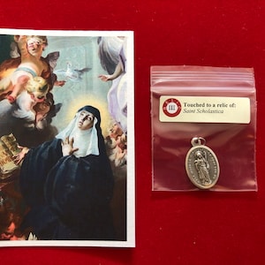 Pack de médailles de relique de Sainte Scholastique - Médaille et carte sainte de relique de troisième classe (touché à la relique de Sainte Scholastique)