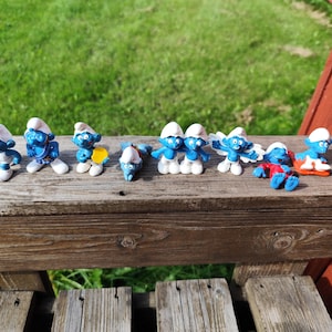 LOT of Smurfs smurf figures figurines Schleich Peyo Bully