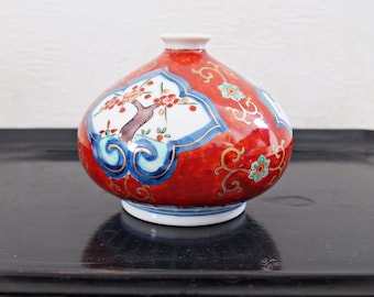 Een Japanse Imari (Imari) aardewerk oliekan, gesigneerd 'Made in Daimei Seika' - bloemenvaas, theeceremonie, Hanakago, Bernard Leach, WABISABI