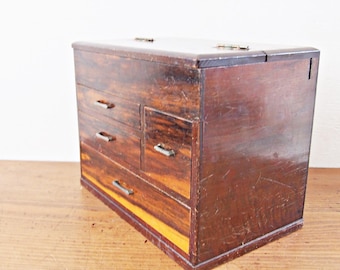 Een zwarte kaki Kurokaki naaidoos Oharibako (naaidoos) - Tansu, medicijndoos, WABISABI