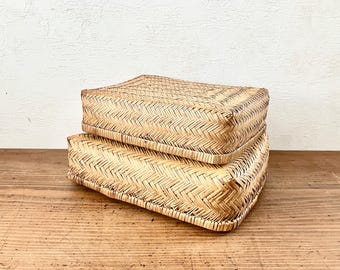 Twee kleine antieke Japanse bamboemandjes (Kori), B30×D20×H9cm, B25×D15×H7cm - Naaidoos, Obento, Ambachtelijk vervaardigd