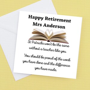 Happy Retirement Card, personnalisée pour un enseignant avec le nom et la personnalisation de l’école