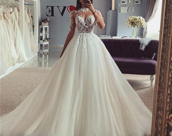 Maßgeschneiderte Hochzeit, Langarm Brautkleid, A Line Stehkragen Brautkleid, Applizierte Spitze Brautkleider