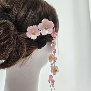 Binyeo in legno di ciliegio, fermaglio per capelli coreano fatto a mano, fiore rosa primaverile con nodo a petalo